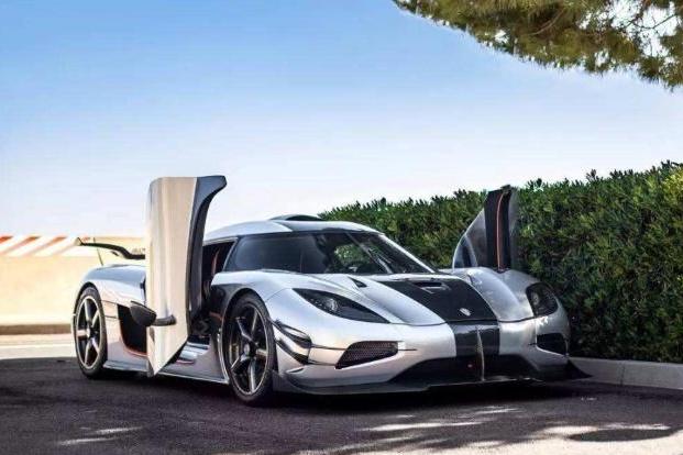 {HMG}(柯尼塞格和布加迪威龙哪个更贵)