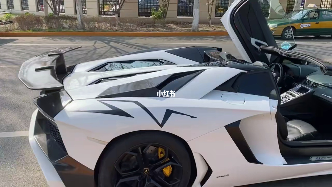 {百家樂}(兰博基尼大牛和小牛价格差距)