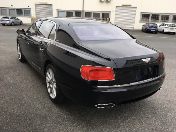 {娛樂城}(多少家产可以开宾利)