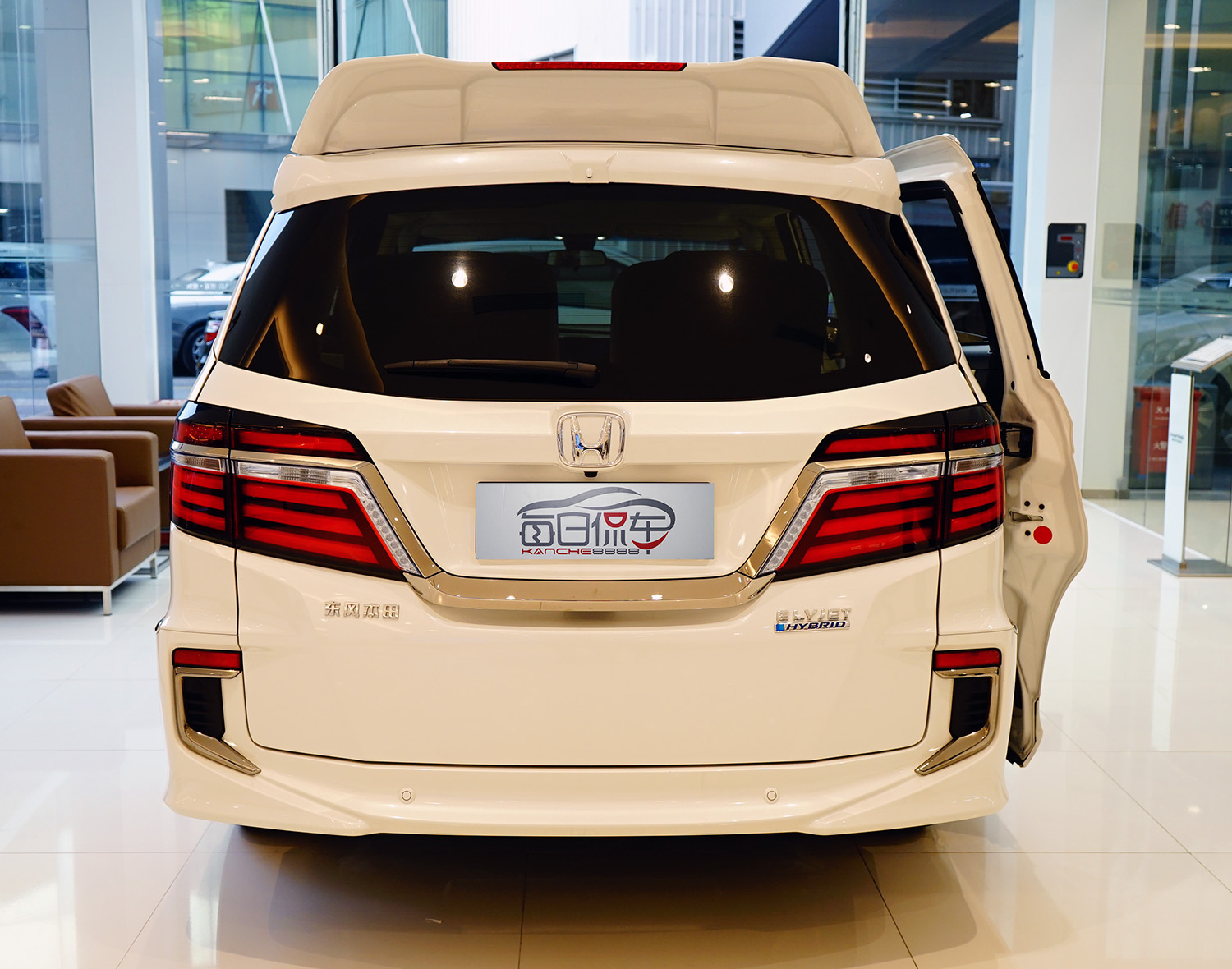 {賭馬}(本田商务车7座最新款车型)